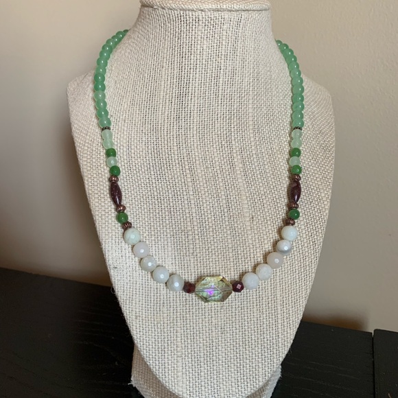 Beautiful Gemstone Light Green Necklace. NEW. 19” + 4” extender. Handmade - Picture 14 of 14